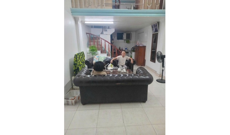 NHÀ PHÂN LÔ PHÙNG HƯNG – NGÕ THÔNG – GẦN PHỐ – NHÀ DÂN XÂY CHẮC CHẮN – GIÁ 11.5 TỶ